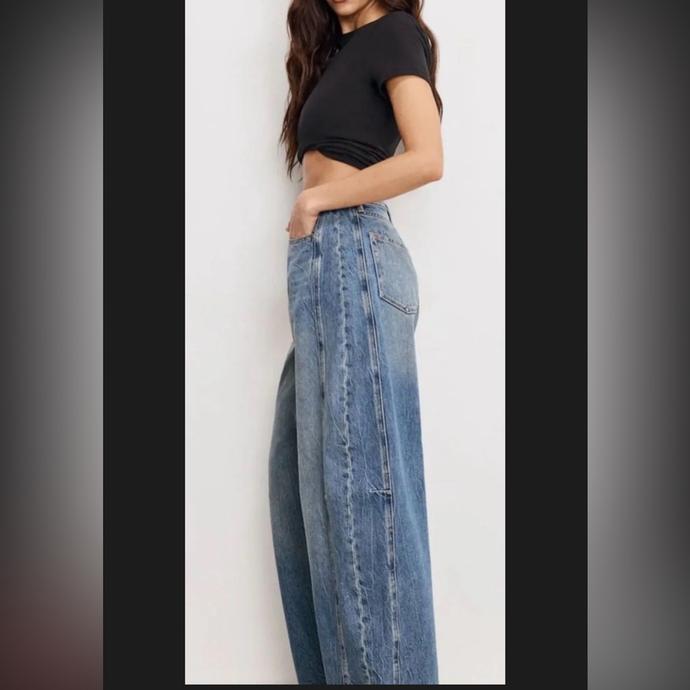 Good American High-Rise Wide Leg Two-Tone Blue Jeans - Picture 2 of 6
